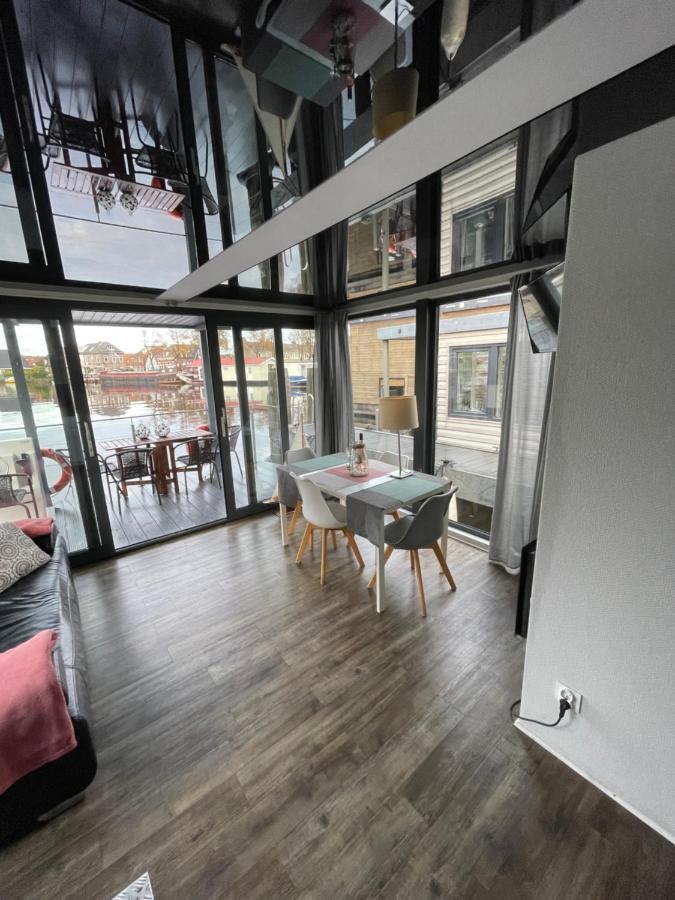 Apartamento Slapen Op Het Water Zwartsluis Exterior foto