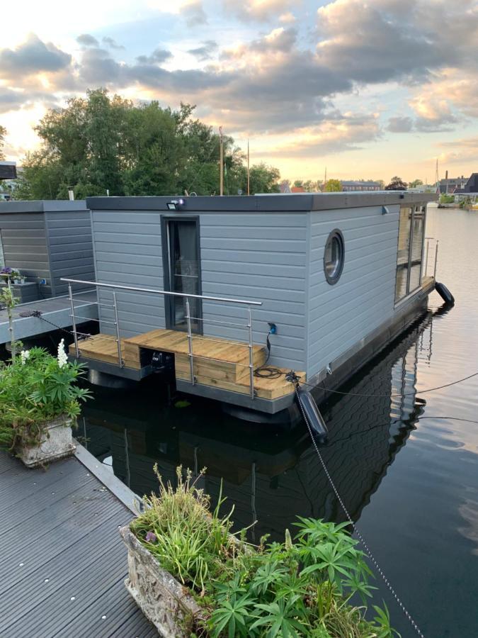 Apartamento Slapen Op Het Water Zwartsluis Exterior foto